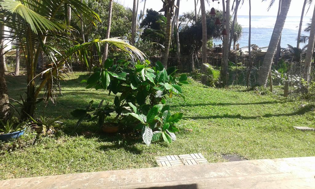 Sunray Rest - Beach View Homestay Mirissa Exterior foto
